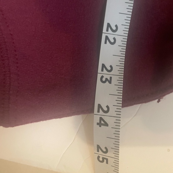 Hogwarts Alumni Gildan Sweatshirt Harry Potter Burgundy Size M GUC Unisex - Picture 8 of 8